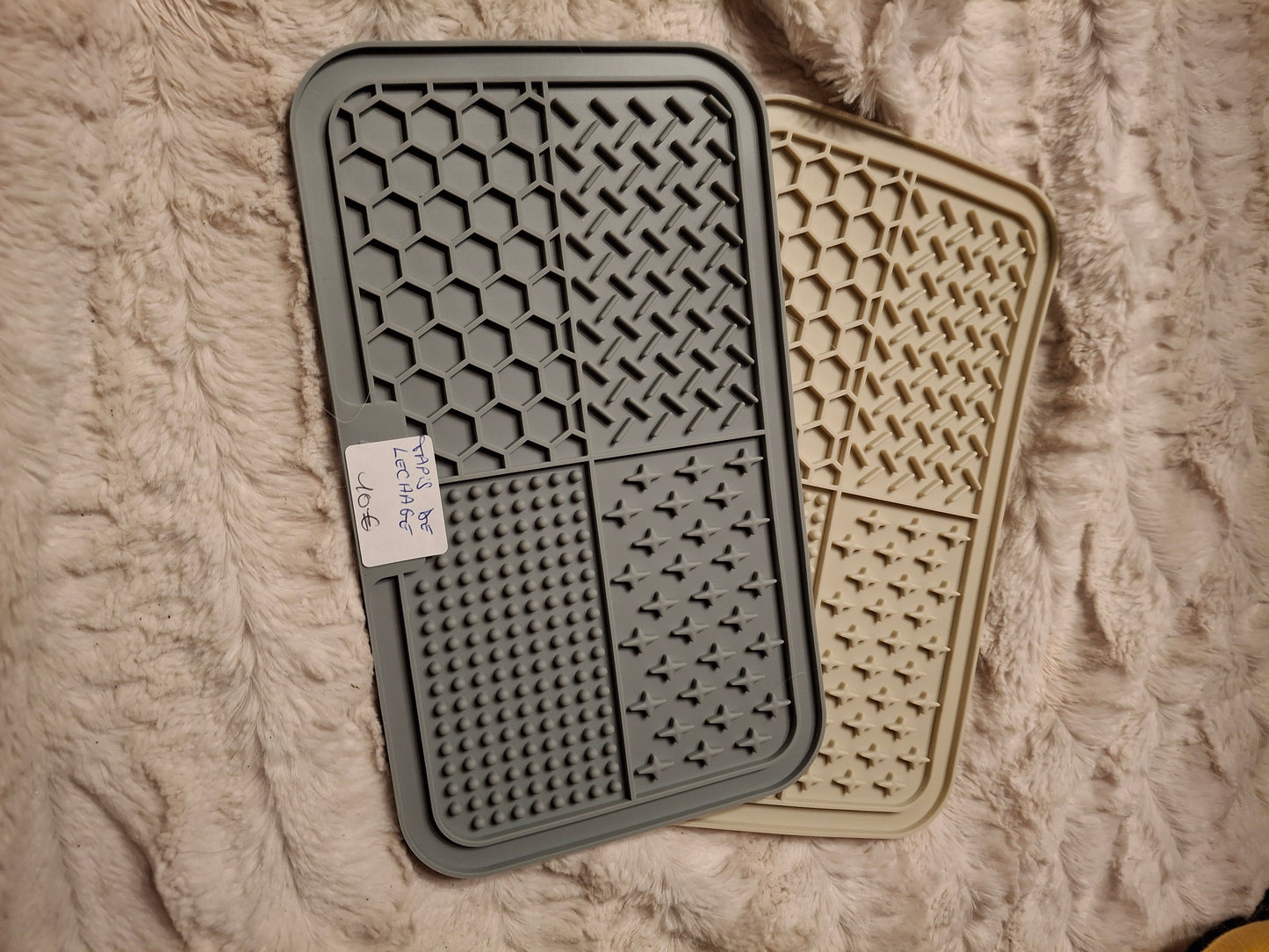 Tapis de léchage pour chien ou chat