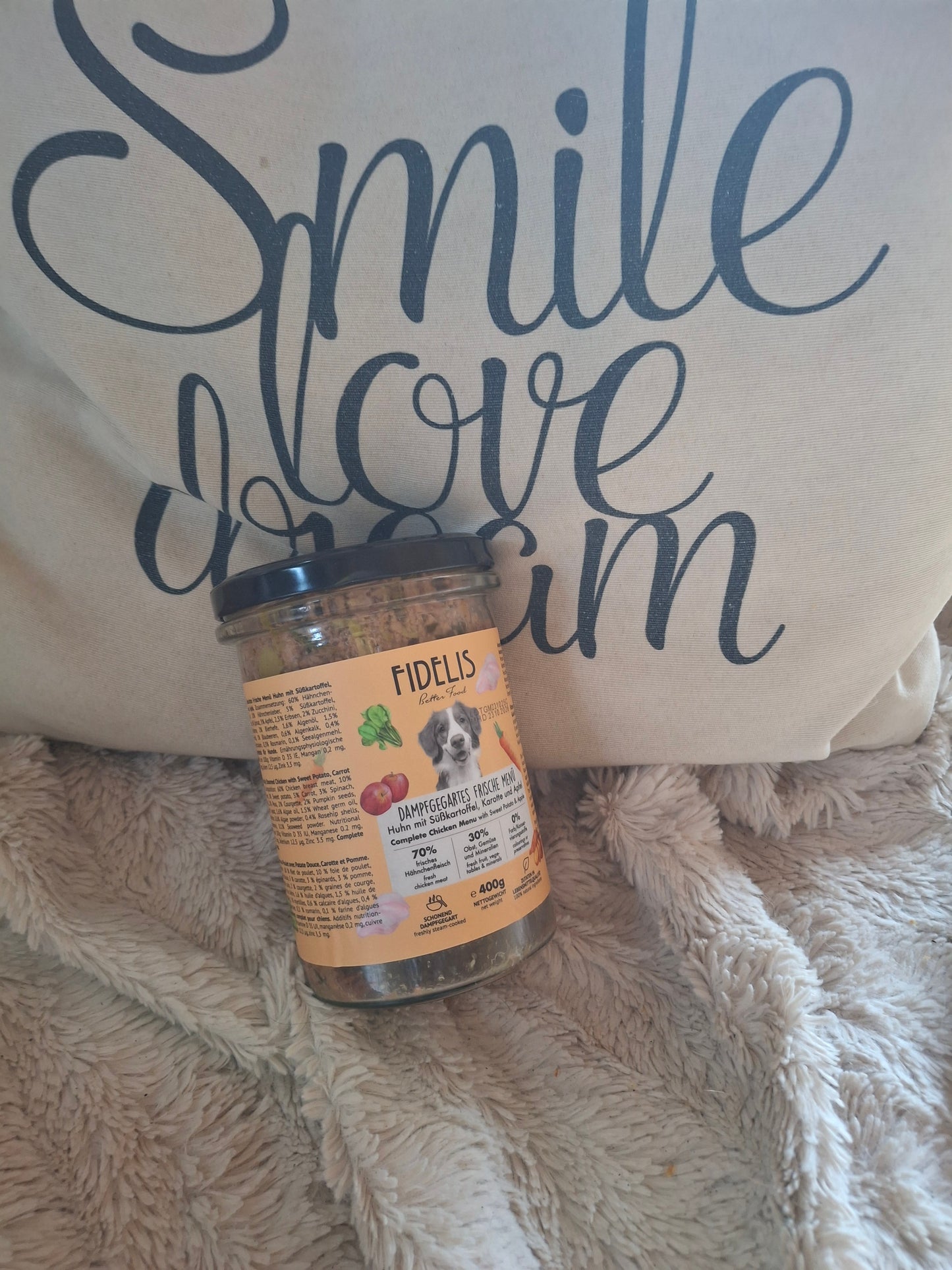 Menu frais pour chien au Poulet avec patate douce, carotte, pomme et potiron - 400gr